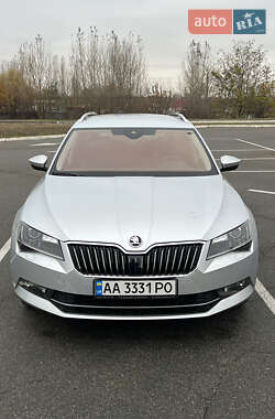 Универсал Skoda Superb 2019 в Киеве