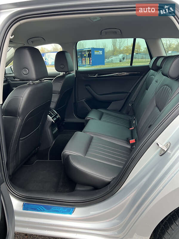 Универсал Skoda Superb 2019 в Киеве