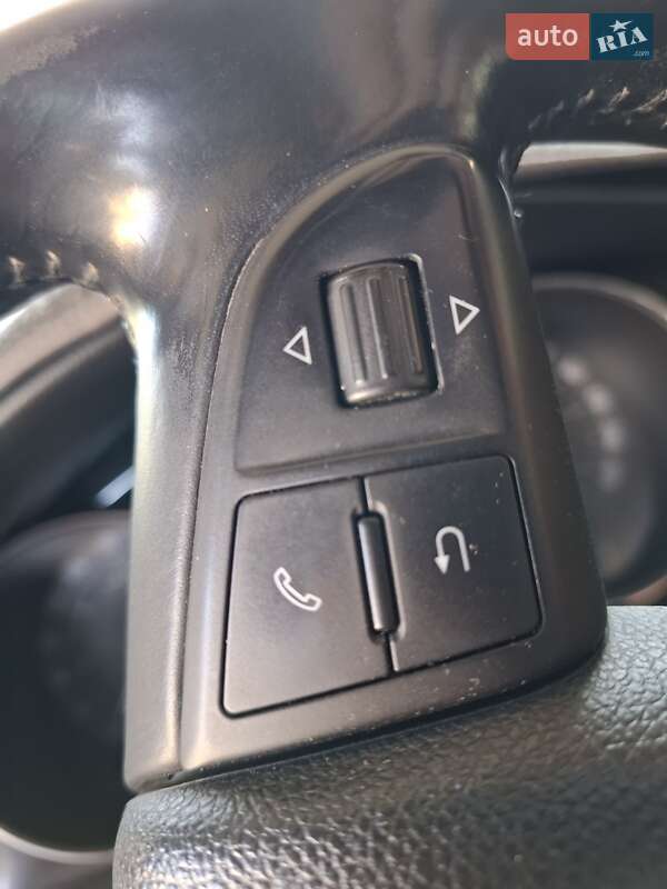 Универсал Skoda Superb 2011 в Николаеве