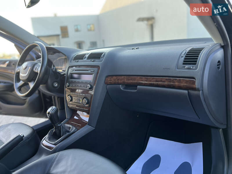 Универсал Skoda Superb 2012 в Луцке фото 17 Универсал Skoda Superb 2012 в Луцке