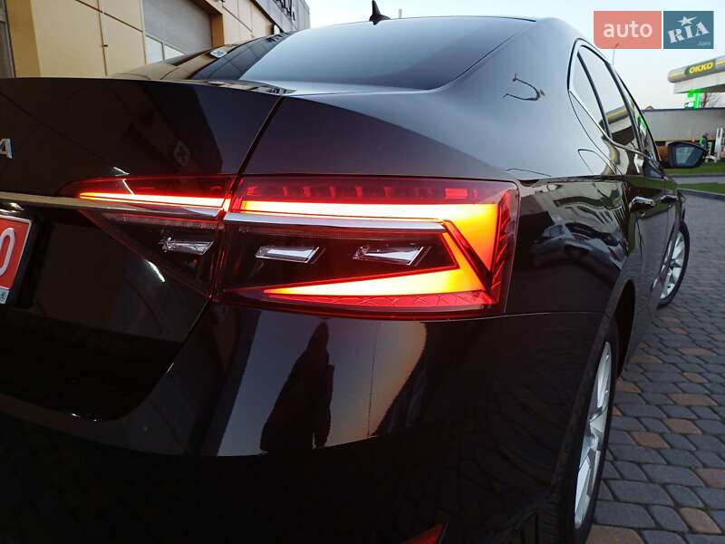 Лифтбек Skoda Superb 2021 в Самборе