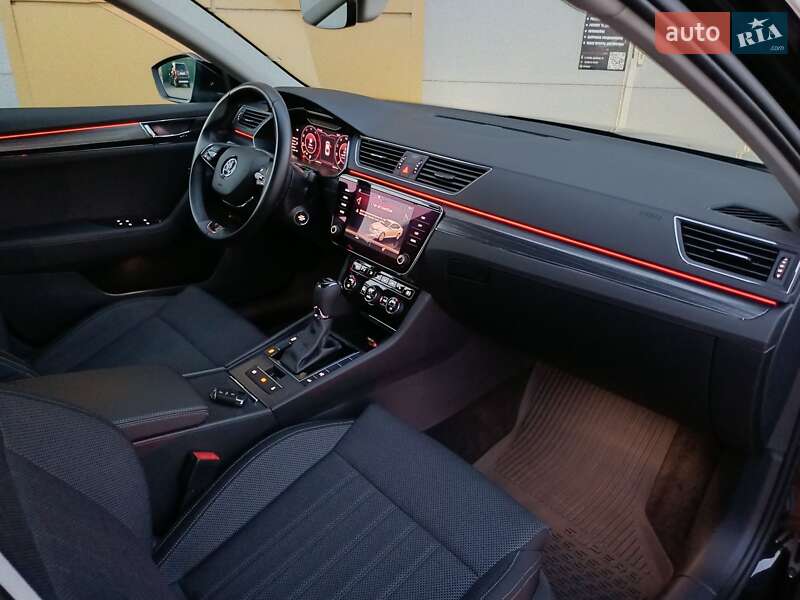 Лифтбек Skoda Superb 2021 в Самборе