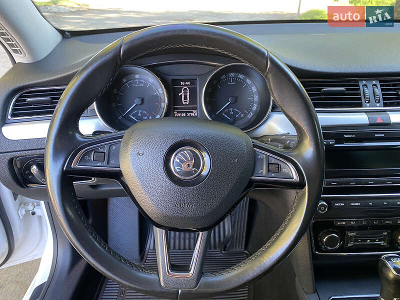 Лифтбек Skoda Superb 2013 в Сваляве фото 27 Лифтбек Skoda Superb 2013 в Сваляве