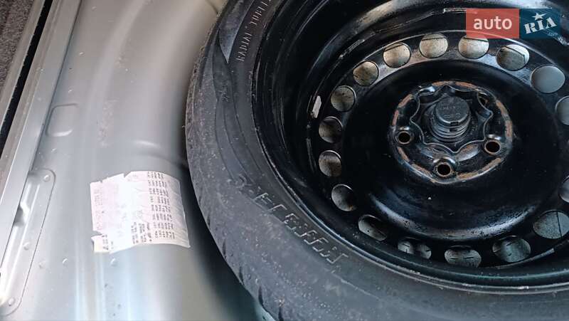 Універсал Skoda Superb 2011 в Сарнах