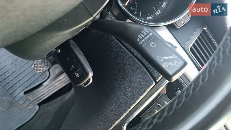 Універсал Skoda Superb 2011 в Сарнах