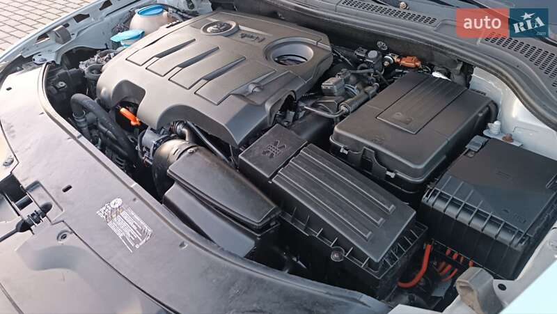 Універсал Skoda Superb 2011 в Сарнах