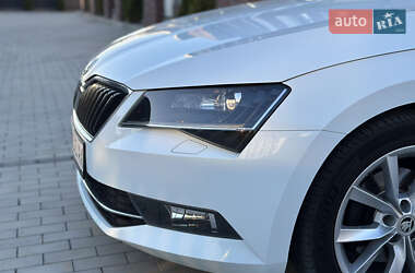 Универсал Skoda Superb 2016 в Умани