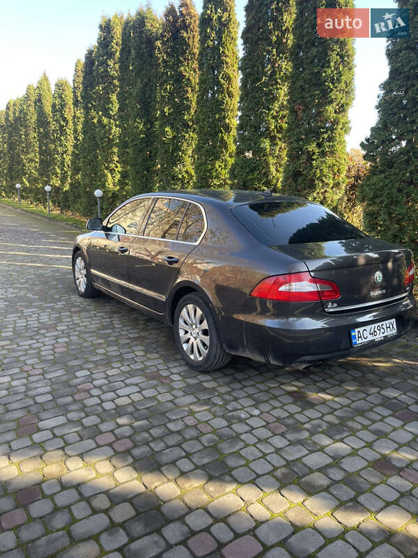 Ліфтбек Skoda Superb 2009 в Луцьку