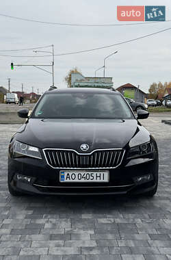 Универсал Skoda Superb 2018 в Мукачево