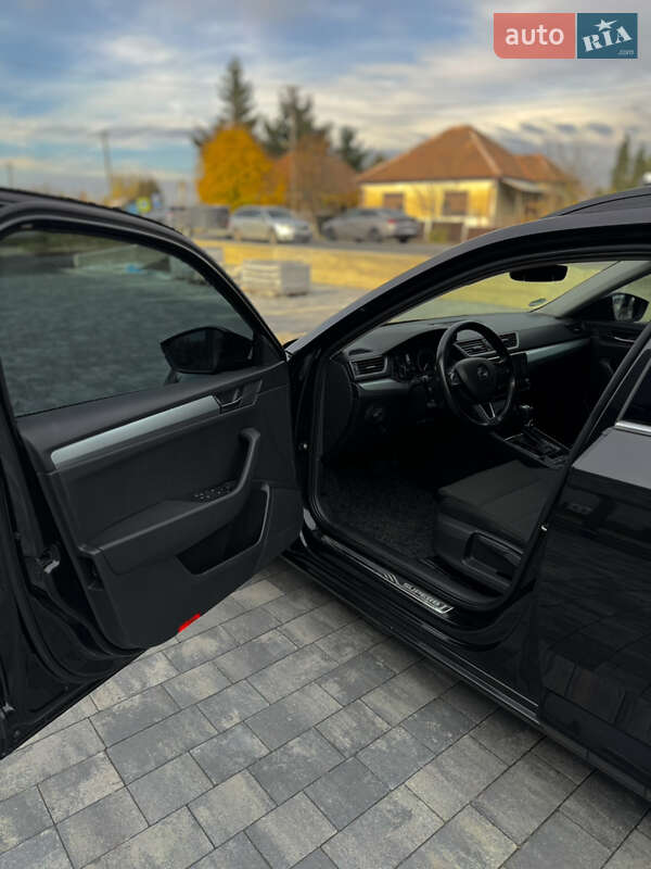 Універсал Skoda Superb 2018 в Мукачевому