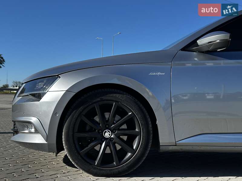 Лифтбек Skoda Superb 2017 в Львове
