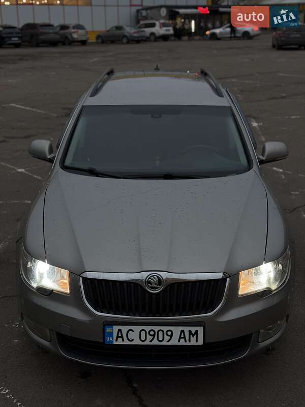 Універсал Skoda Superb 2012 в Житомирі