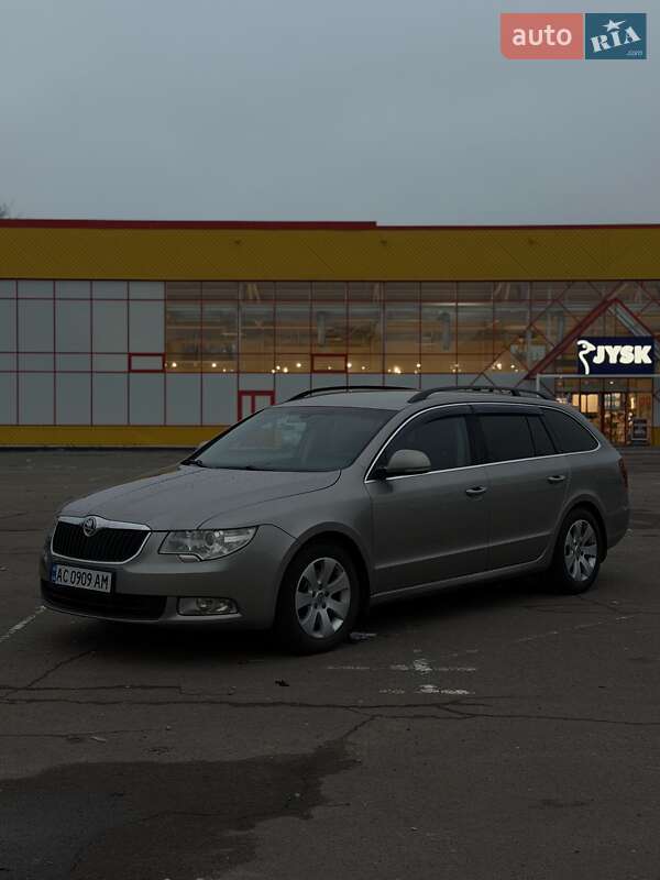 Універсал Skoda Superb 2012 в Житомирі