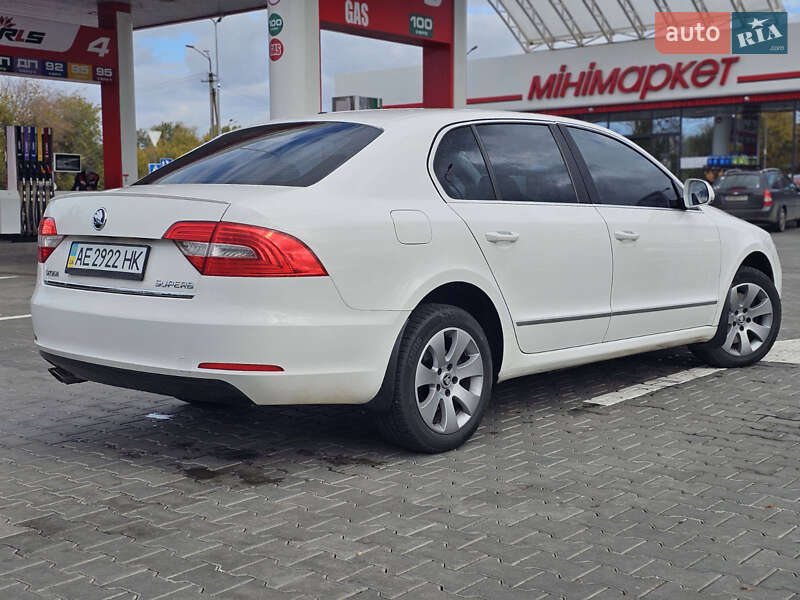 Лифтбек Skoda Superb 2013 в Запорожье