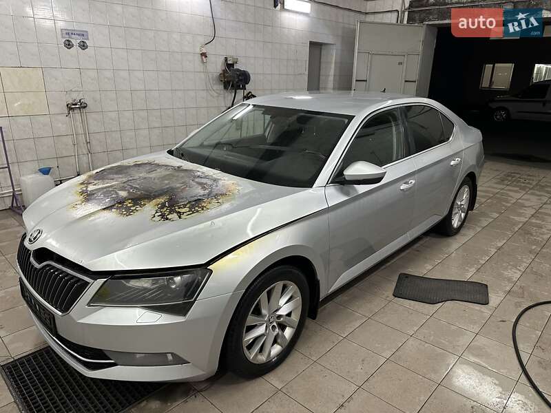 Лифтбек Skoda Superb 2017 в Днепре фото 4 Лифтбек Skoda Superb 2017 в Днепре