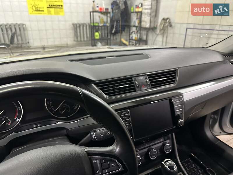 Лифтбек Skoda Superb 2017 в Днепре фото 19 Лифтбек Skoda Superb 2017 в Днепре