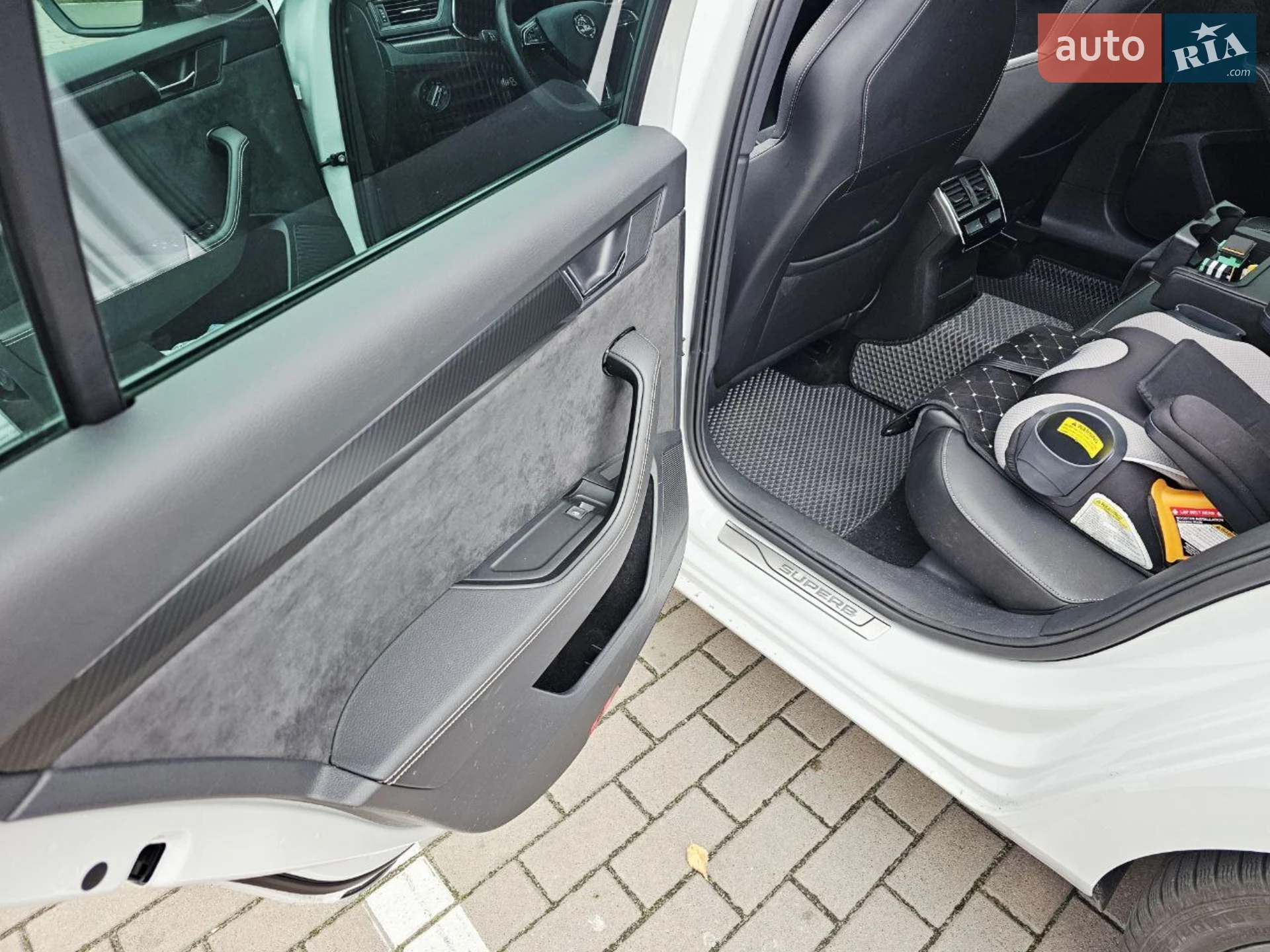 2020 Skoda Superb - мініатюра 3