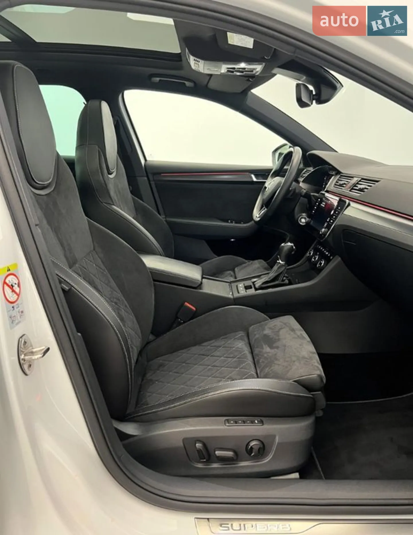 2020 Skoda Superb - мініатюра 30