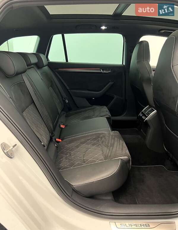 Універсал Skoda Superb 2020 в Вишгороді