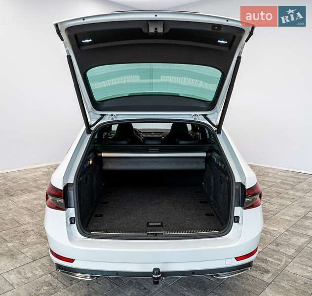 Універсал Skoda Superb 2020 в Вишгороді