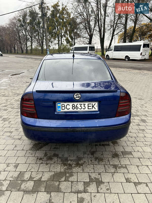Лифтбек Skoda Superb 2003 в Львове