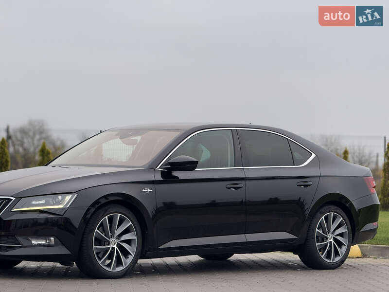 Лифтбек Skoda Superb 2017 в Луцке