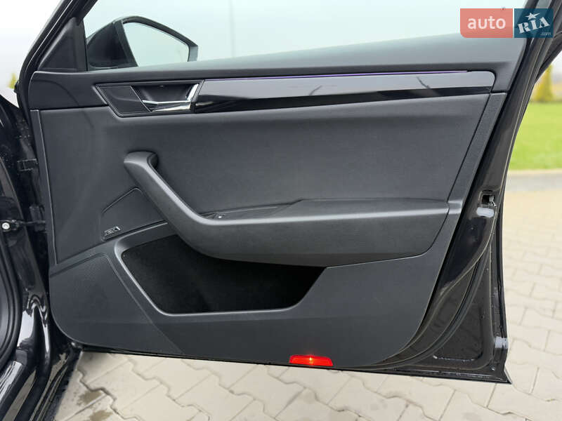 Лифтбек Skoda Superb 2017 в Луцке