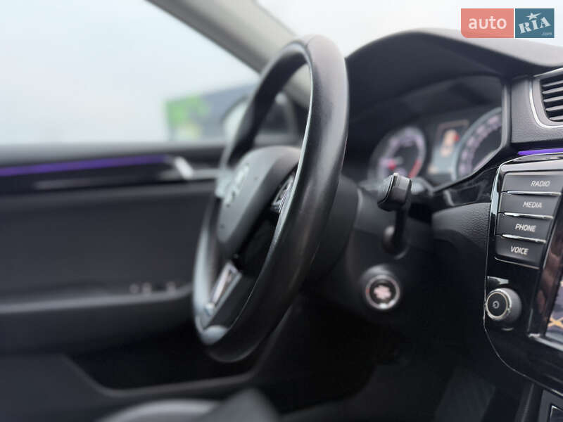 Лифтбек Skoda Superb 2017 в Луцке