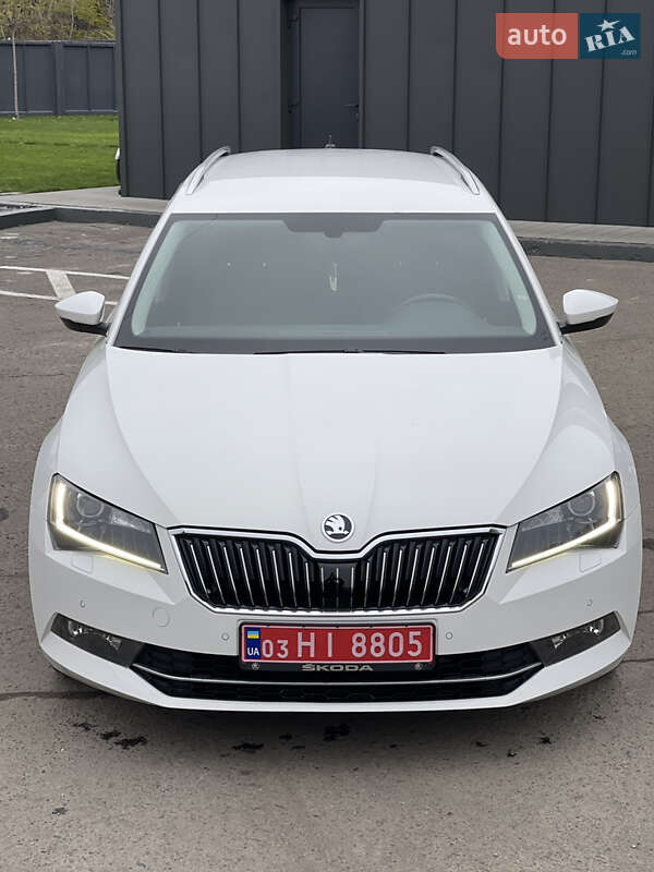 Универсал Skoda Superb 2016 в Радивилове