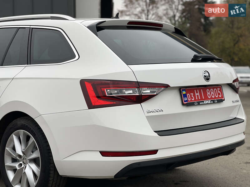 Универсал Skoda Superb 2016 в Радивилове