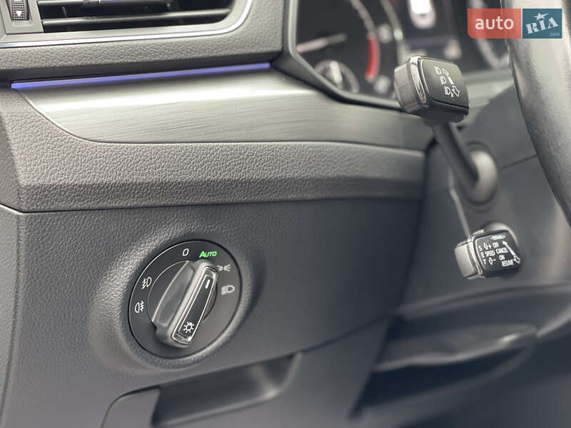 Универсал Skoda Superb 2016 в Радивилове