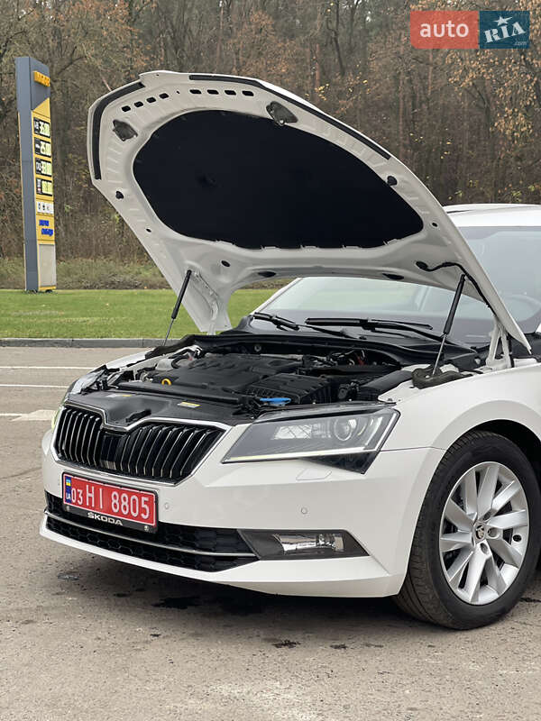 Универсал Skoda Superb 2016 в Радивилове