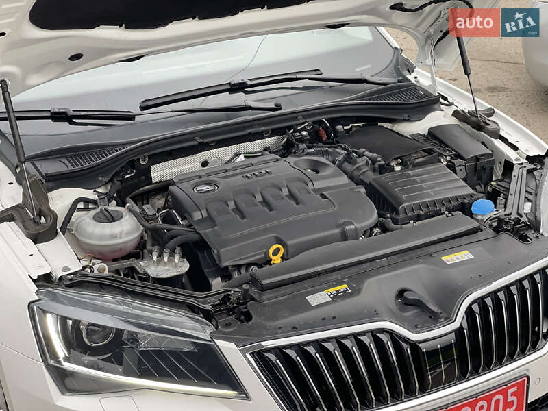 Универсал Skoda Superb 2016 в Радивилове