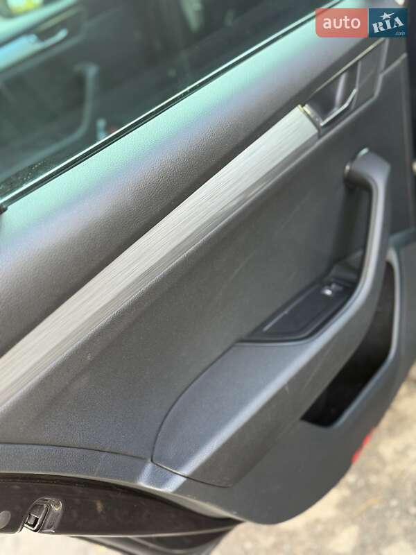 Універсал Skoda Superb 2020 в Рівному фото 20 Універсал Skoda Superb 2020 в Рівному