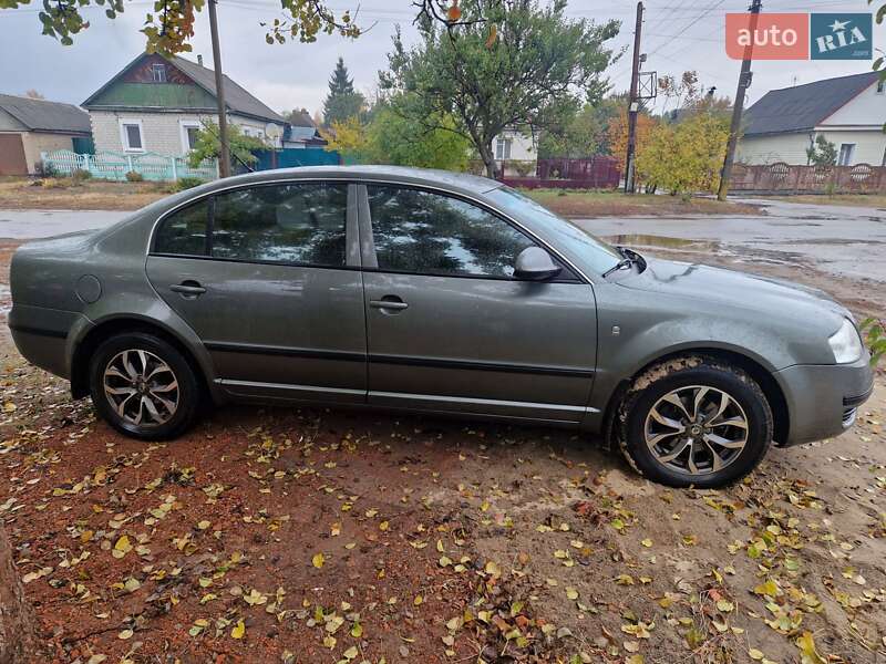 Ліфтбек Skoda Superb 2007 в Сновську