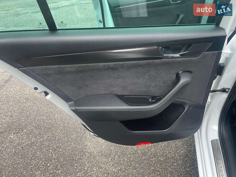 Универсал Skoda Superb 2020 в Кропивницком фото 11 Универсал Skoda Superb 2020 в Кропивницком