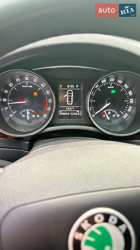 Лифтбек Skoda Superb 2012 в Кривом Роге