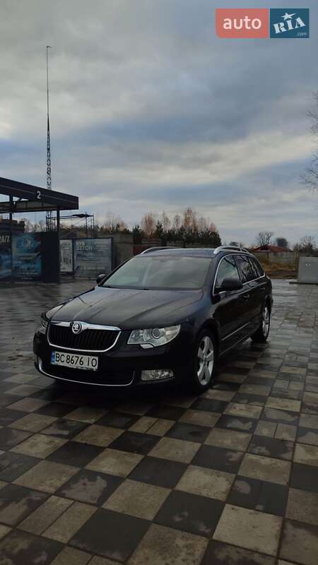 Універсал Skoda Superb 2012 в Самборі
