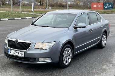 Лифтбек Skoda Superb 2009 в Киеве