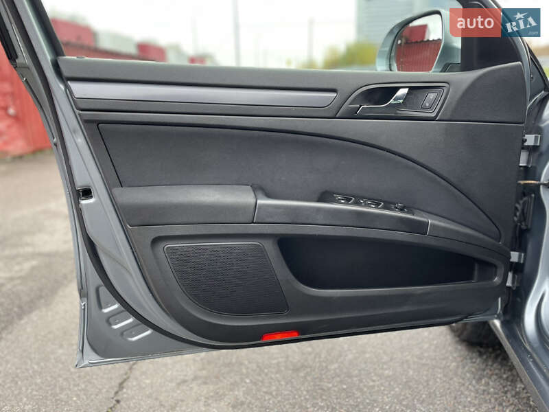 Лифтбек Skoda Superb 2009 в Киеве