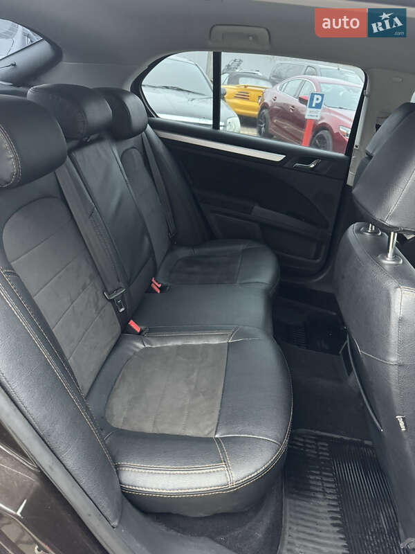 Ліфтбек Skoda Superb 2014 в Києві