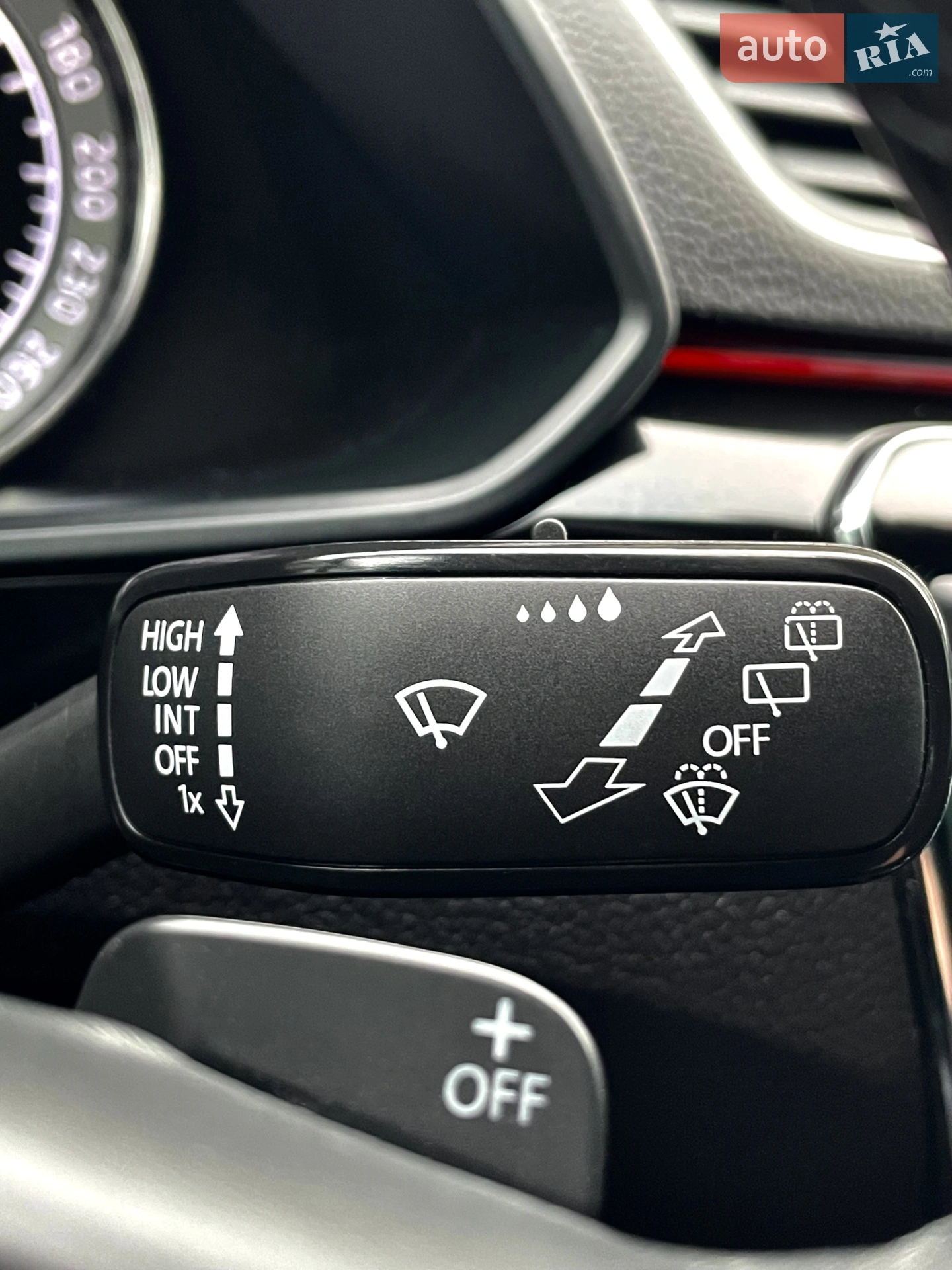 2017 Skoda Superb - мініатюра 27