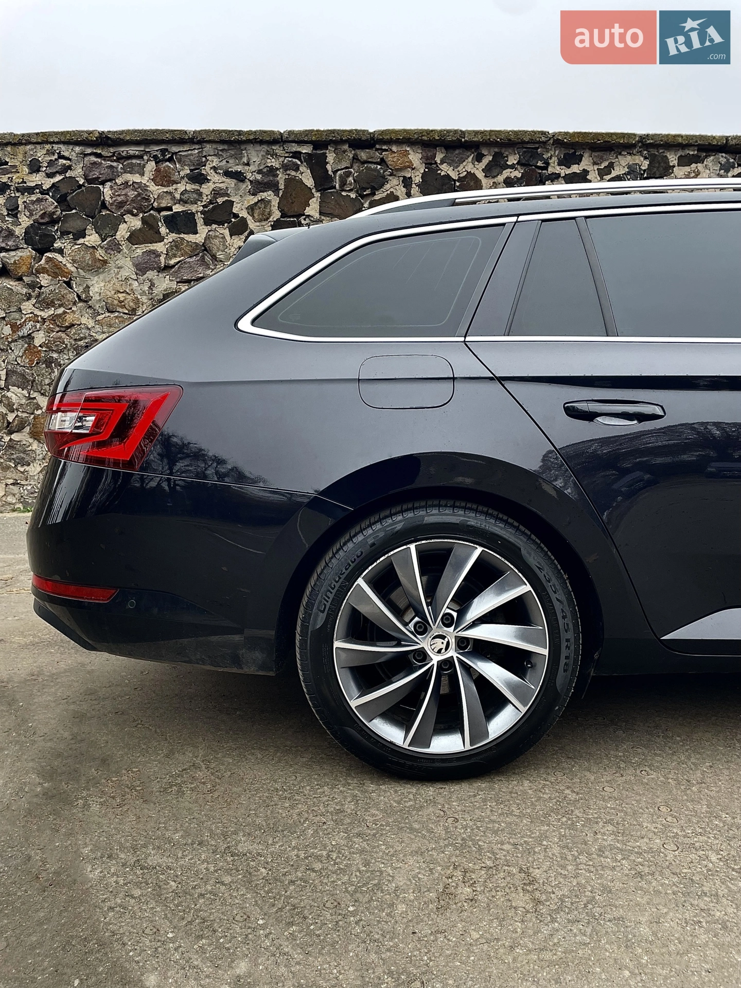 2017 Skoda Superb - мініатюра 17