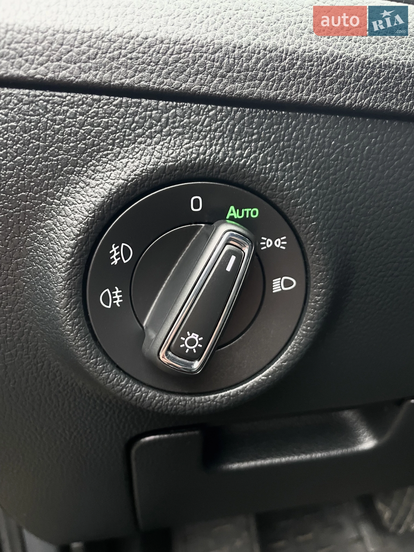 2017 Skoda Superb - мініатюра 36