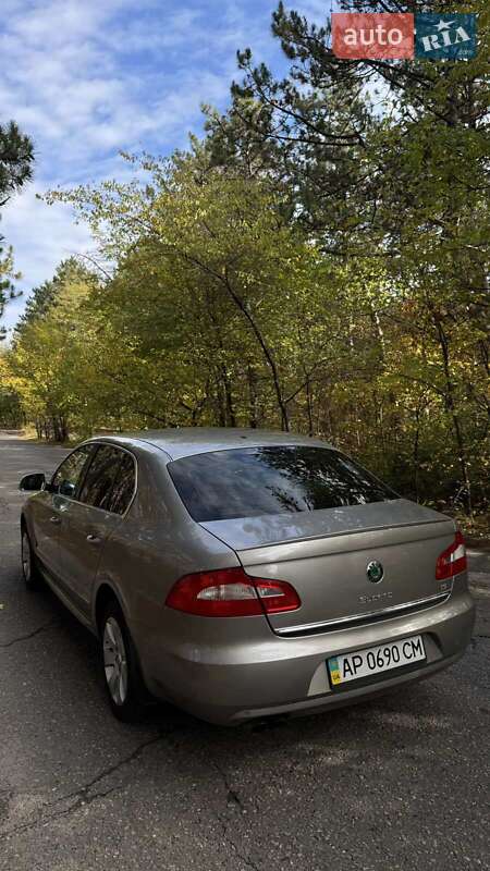Лифтбек Skoda Superb 2013 в Запорожье