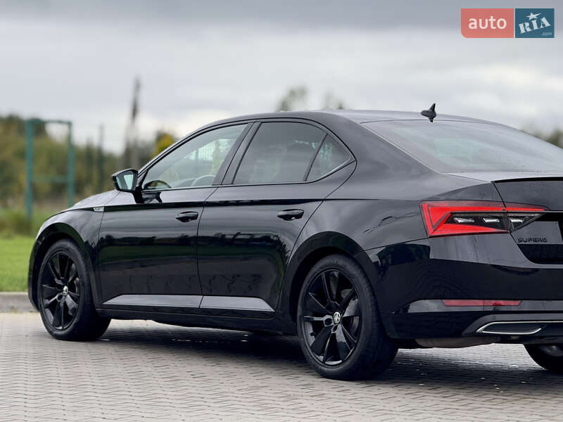 Лифтбек Skoda Superb 2021 в Луцке