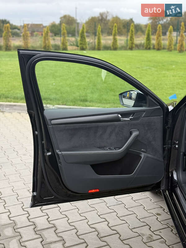 Лифтбек Skoda Superb 2021 в Луцке