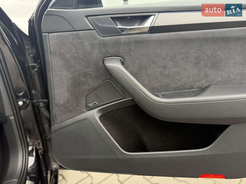 Лифтбек Skoda Superb 2021 в Луцке