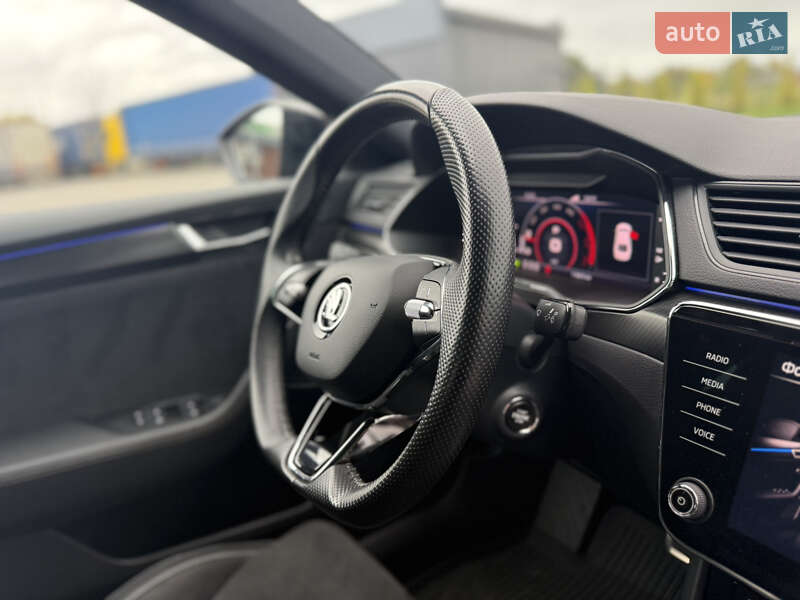 Лифтбек Skoda Superb 2021 в Луцке