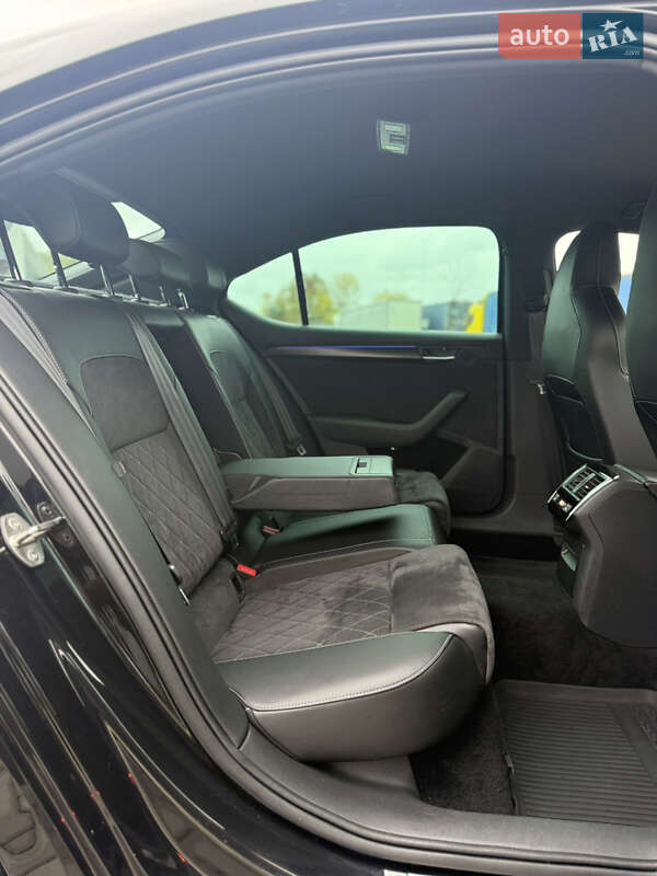 Лифтбек Skoda Superb 2021 в Луцке